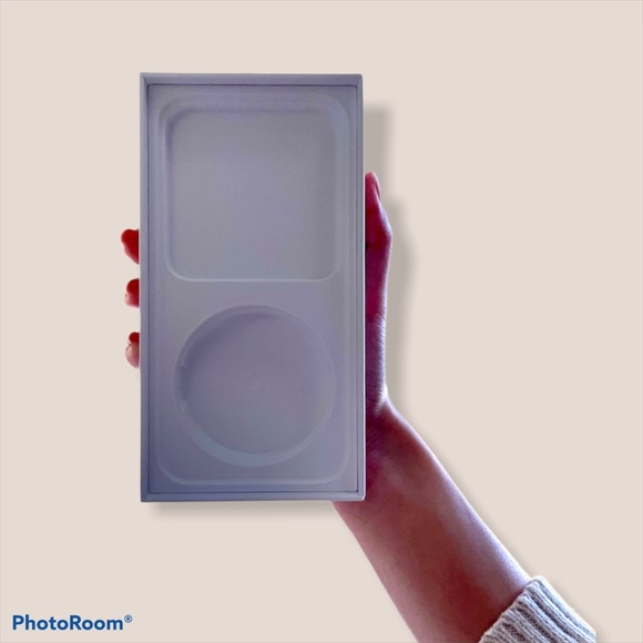 iPhone 12 box only - Picture 5 of 7